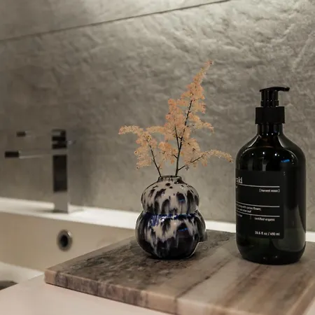 Comfy With Sauna Apartmán